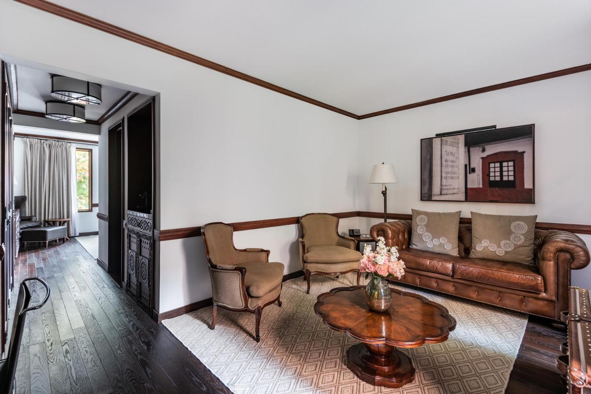 One-Bedroom Suite Balcony,1442032207:JPEG