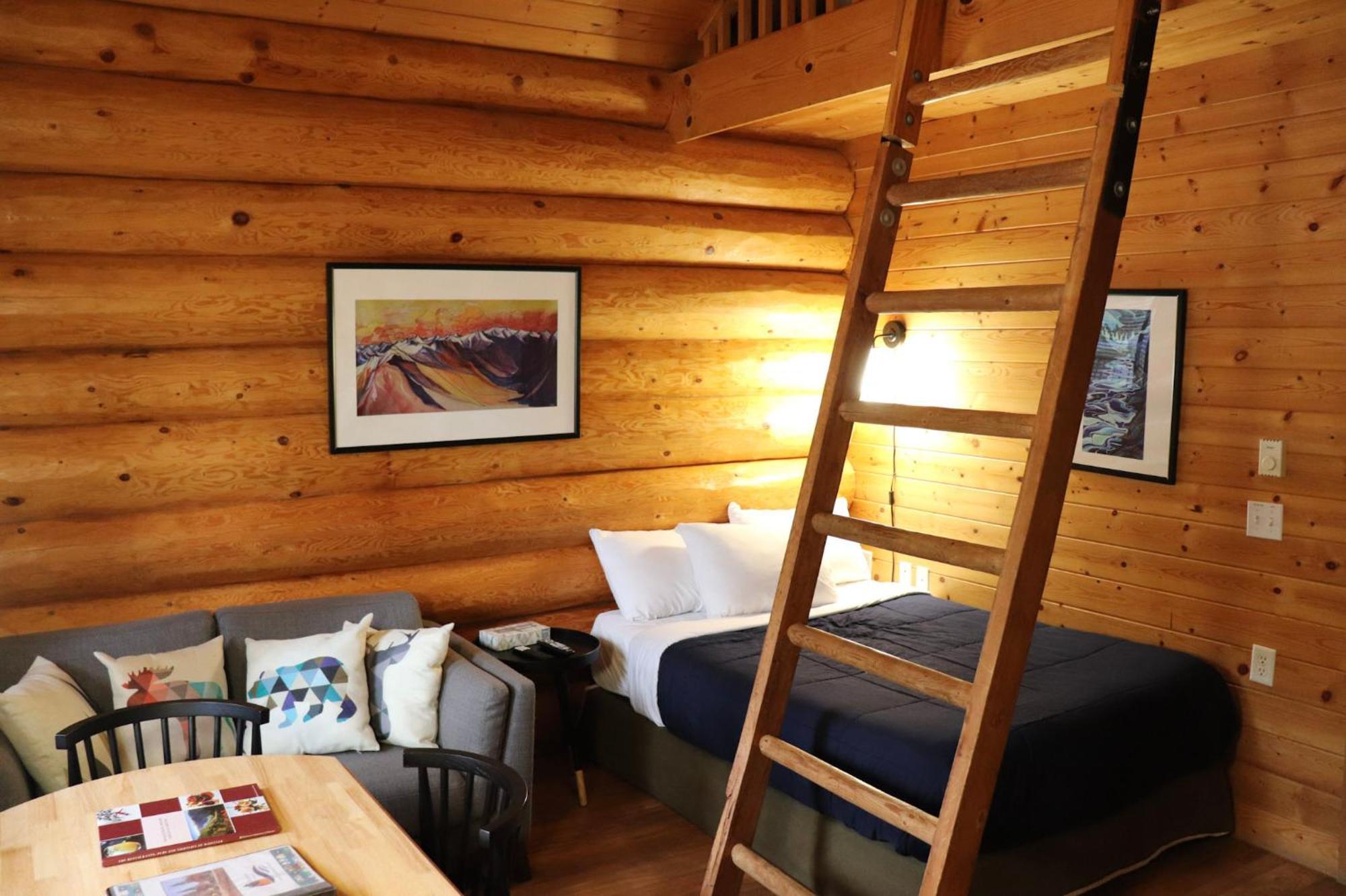 Wheelchair-Accessible Log Cabin,1546331659:JPEG