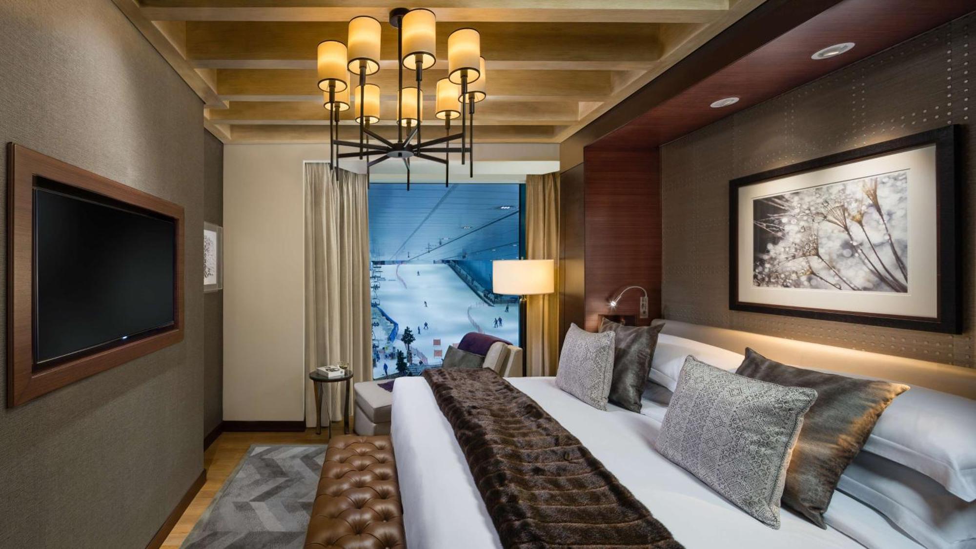 Duplex Aspen Ski Chalet Access to Snow Park Ski Dubai 2 Private Butler Lounge Access including Afternoon Tea Evening Cocktail Hours Soft Refreshments & Canapes,1318675738:JPEG
