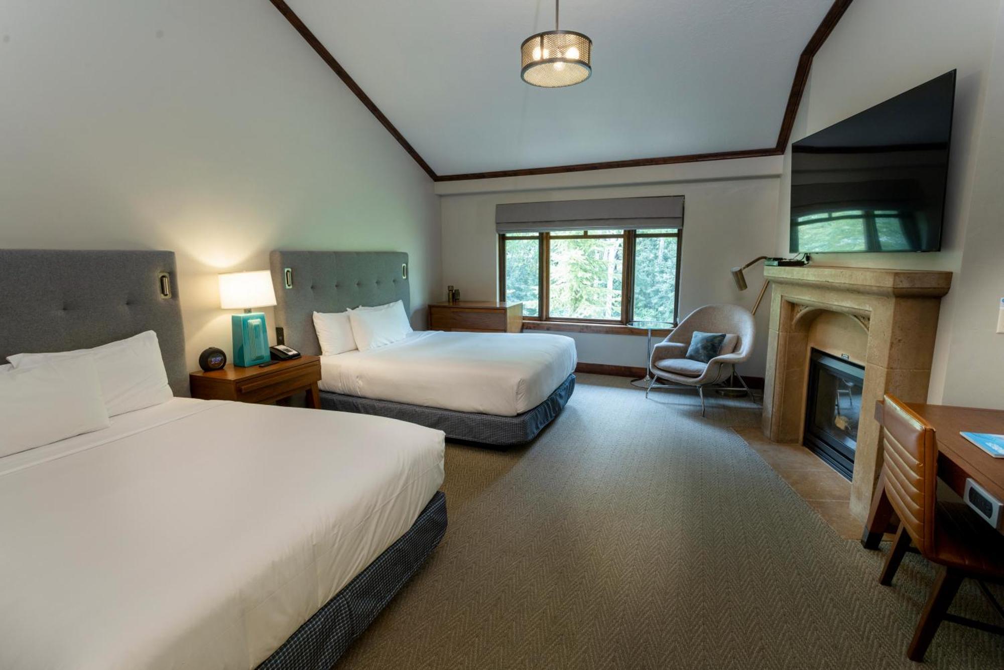 Queen Room Two Queen Beds