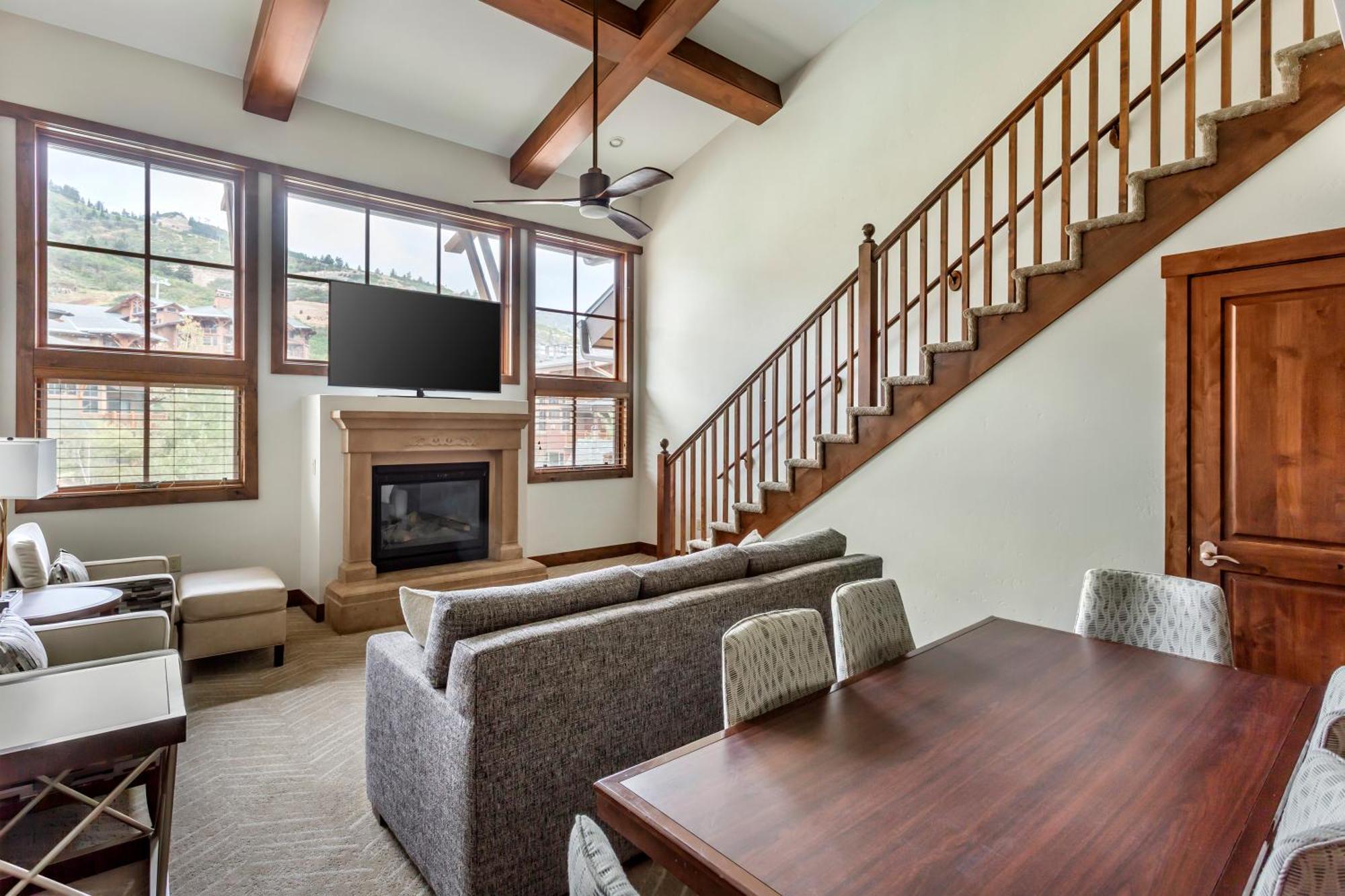 One-Bedroom King Suite Balcony,1742792867:JPEG