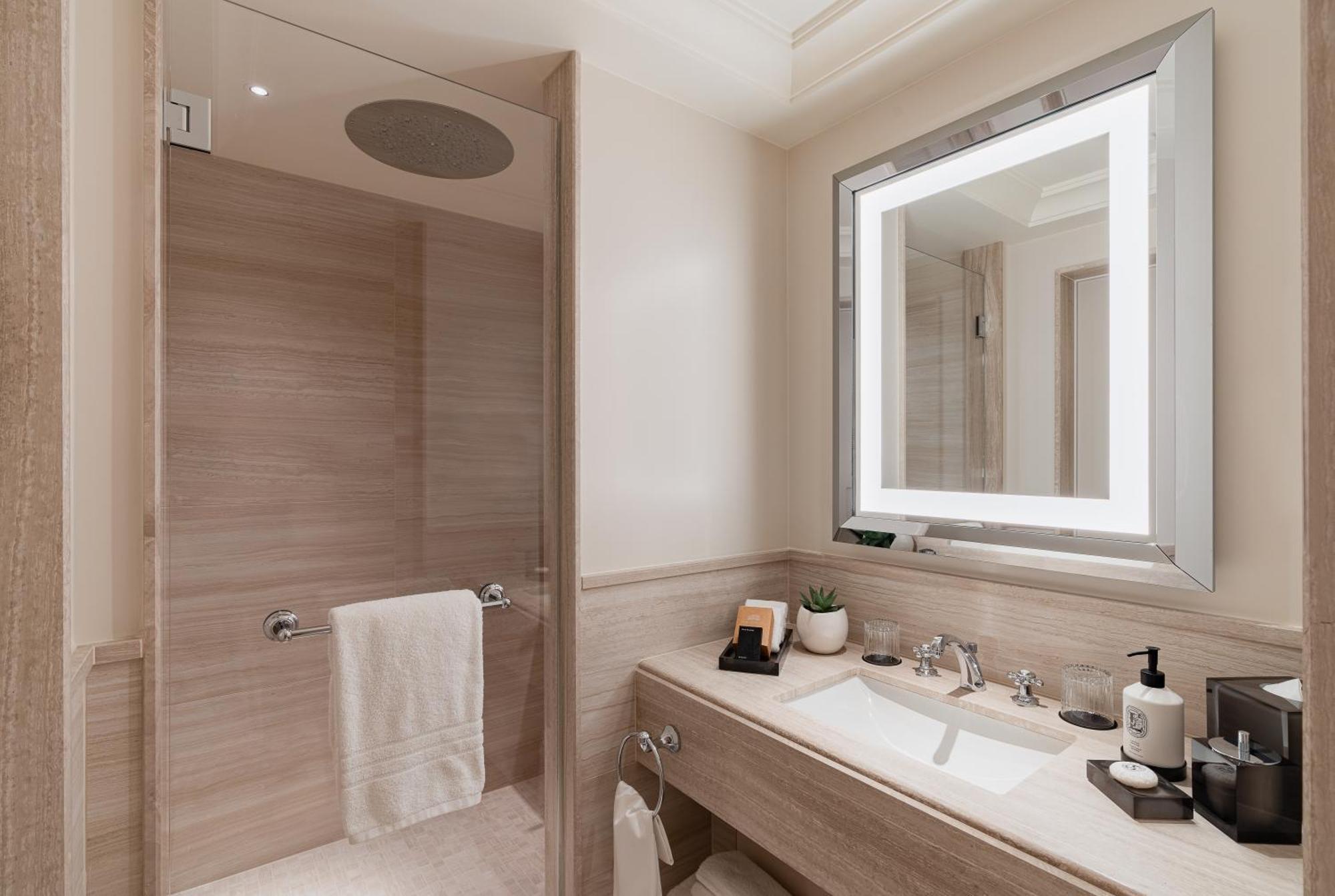 Chambre Lit King-Size Premier