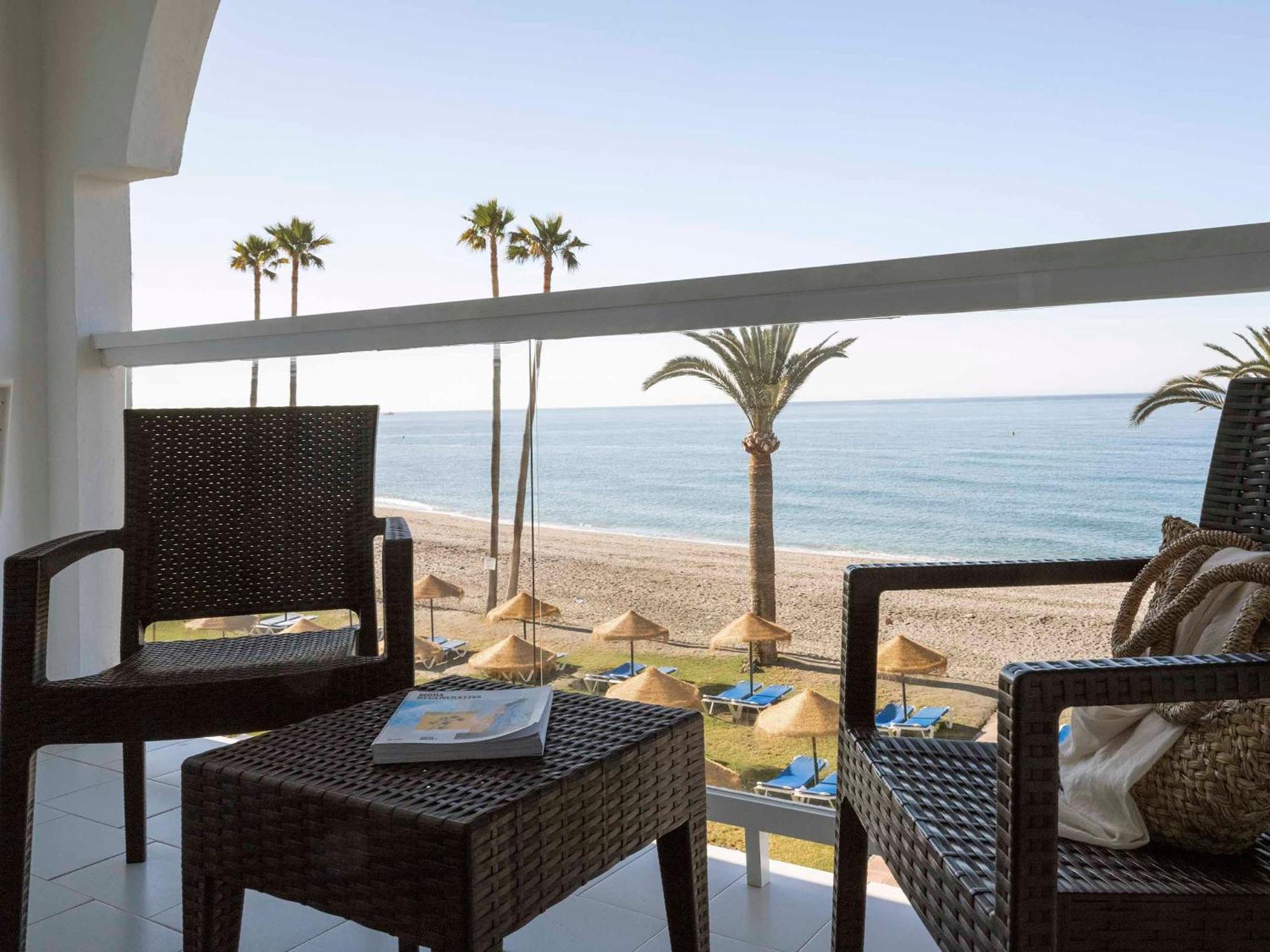 Two-Bedroom Apartment frontal sea views