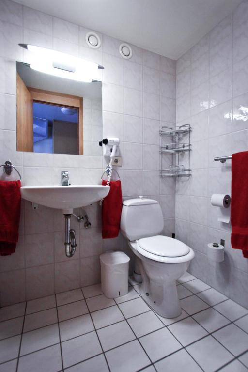 Triple Room Private Bathroom,775112473:JPEG