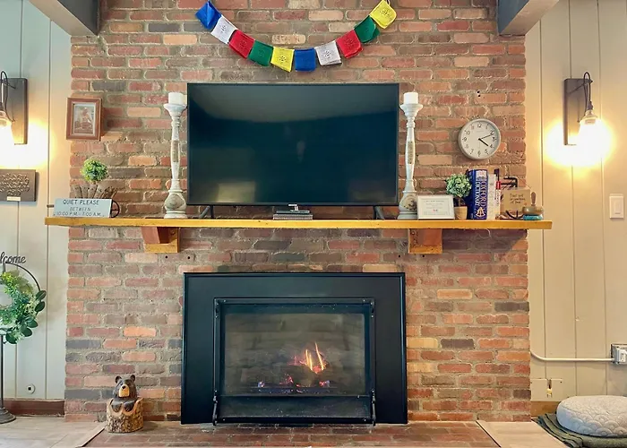 Fireside Inn & Hostel