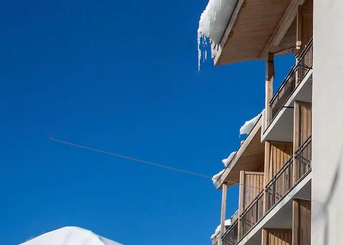 Geography Hotel By Snow Time