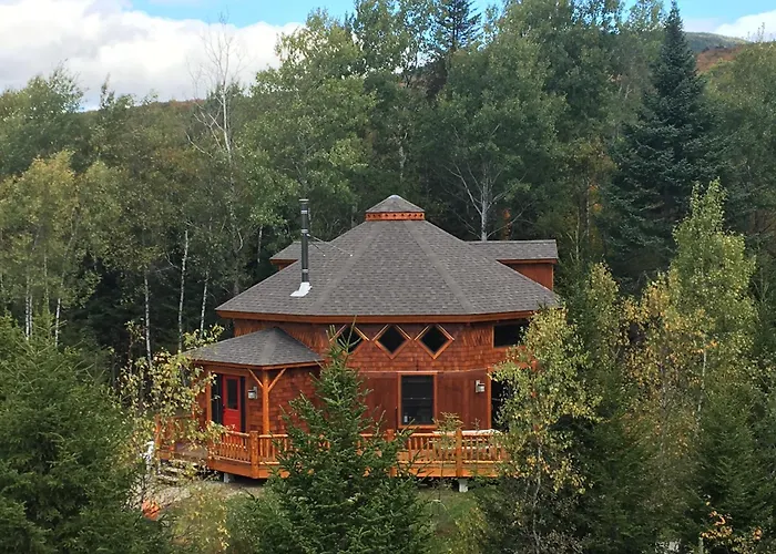 Stunning Family Compound For Events And Large Groups In Bretton Woods