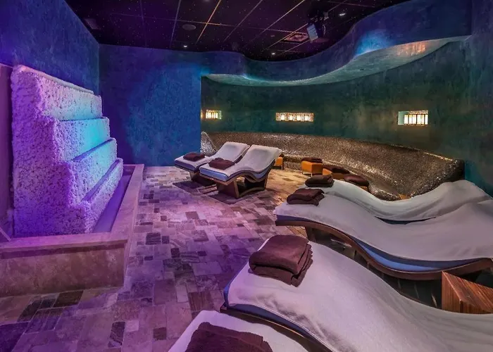 Atlantis Casino Resort Spa